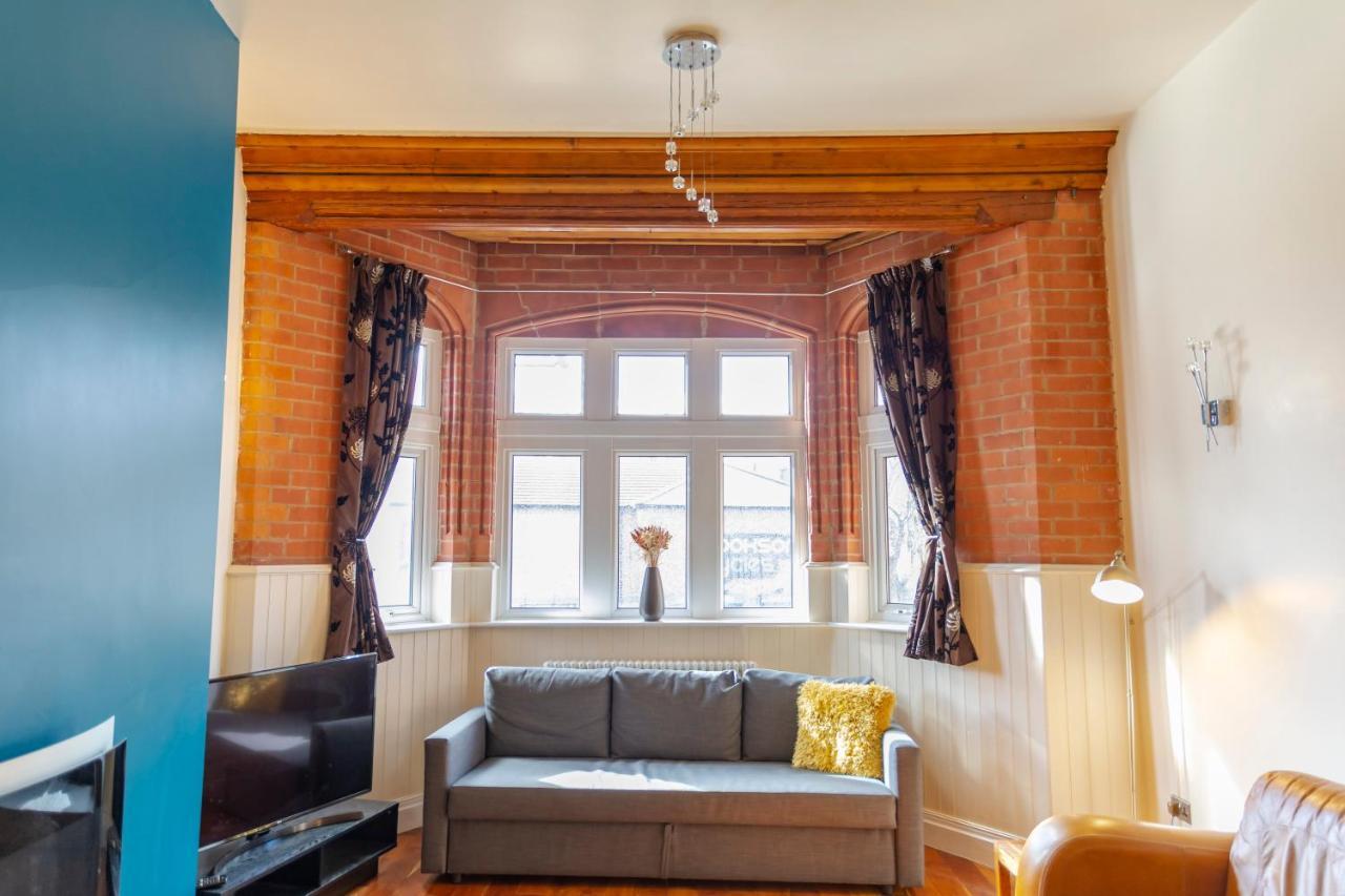 Apartment No 1 - The Old Red King Pub, Whitefield, Manchester Extérieur photo