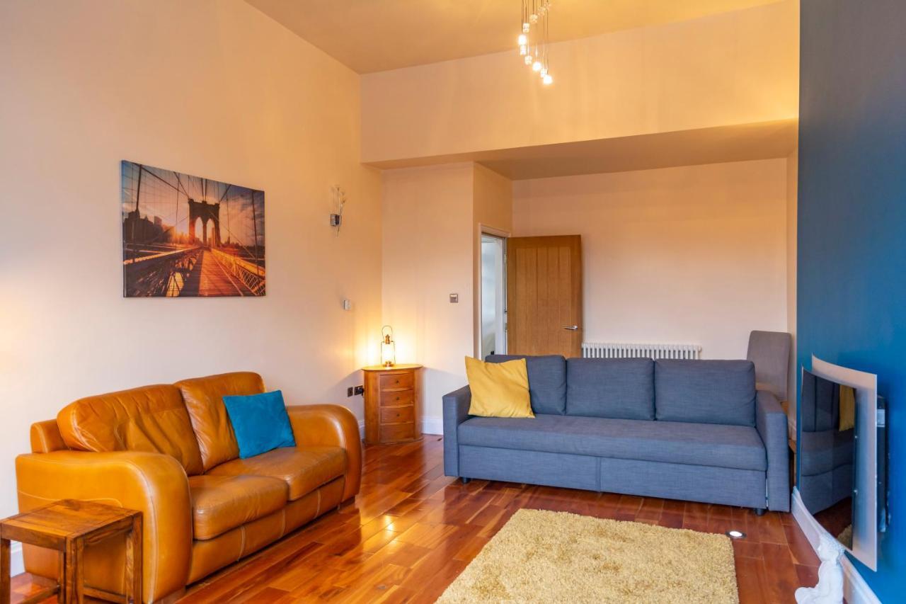 Apartment No 1 - The Old Red King Pub, Whitefield, Manchester Extérieur photo