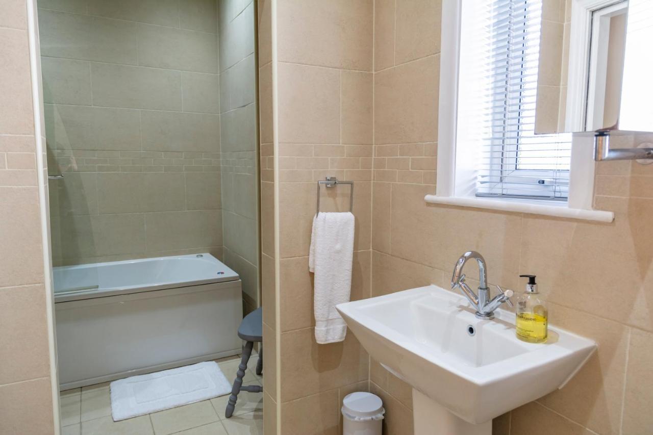 Apartment No 1 - The Old Red King Pub, Whitefield, Manchester Extérieur photo