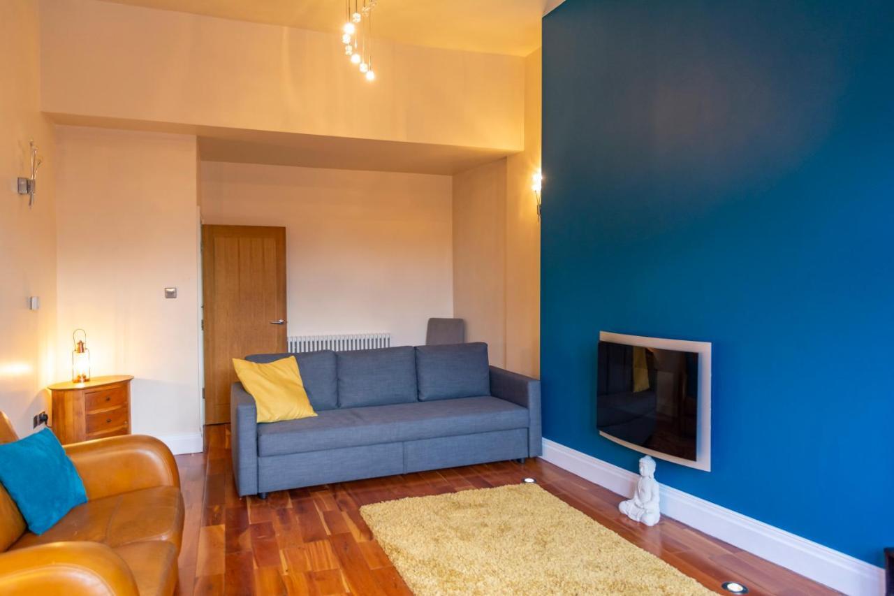 Apartment No 1 - The Old Red King Pub, Whitefield, Manchester Extérieur photo